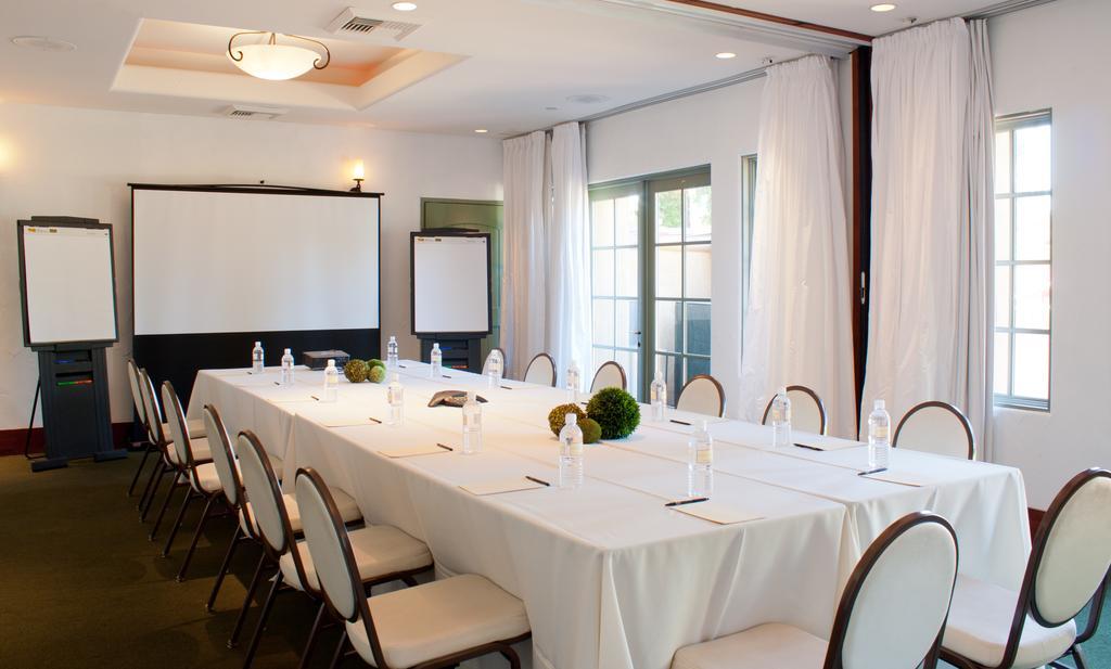 Hotel לוס גאטוס מראה חיצוני תמונה